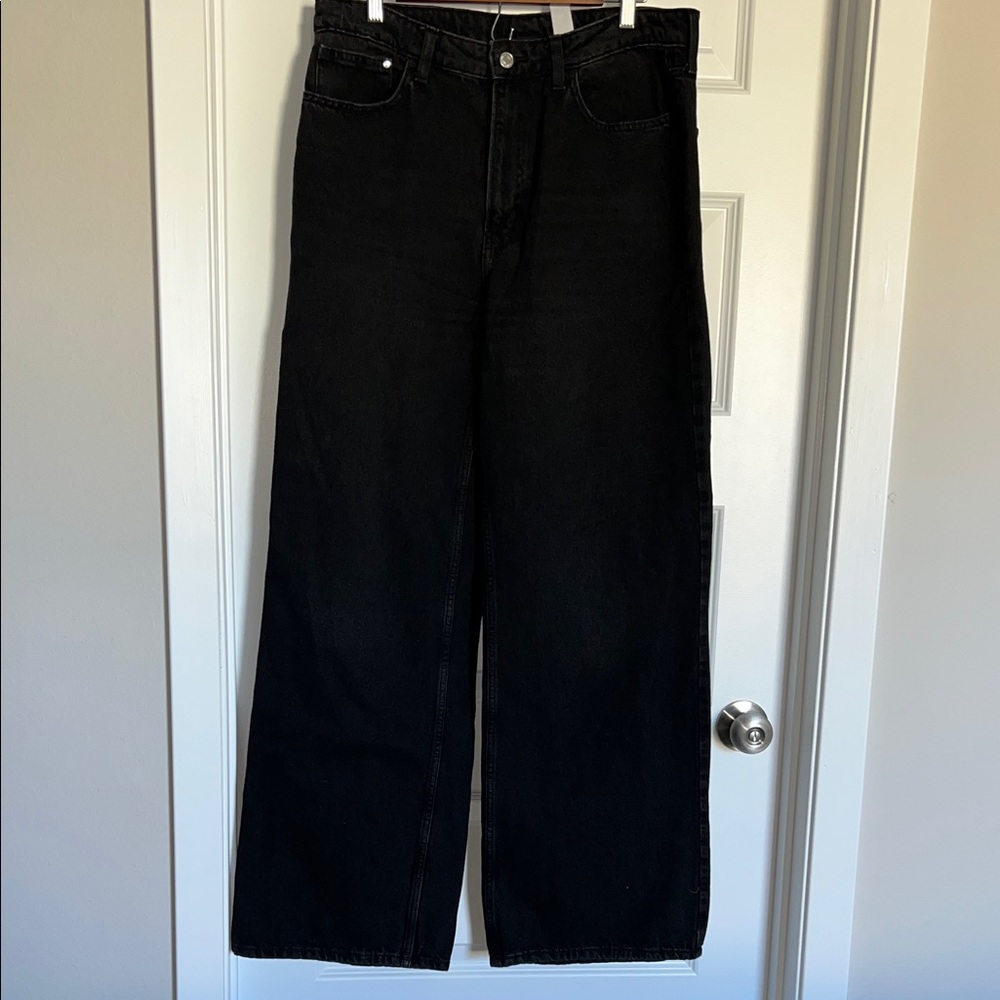 Black Wide-Leg Jeans